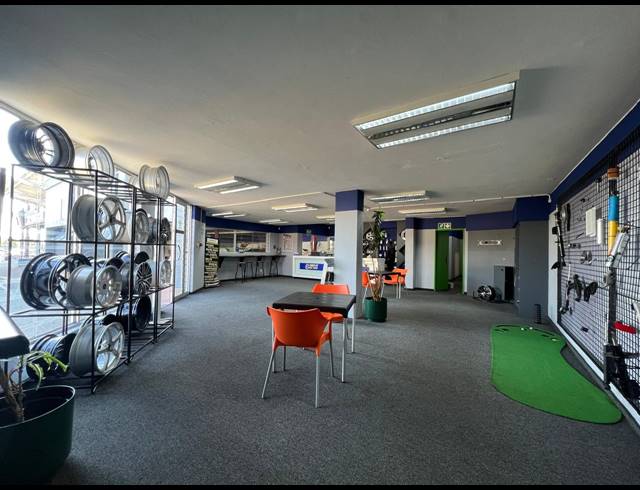 684M² WAREHOUSE TO LET IN STRIJDOMPARK